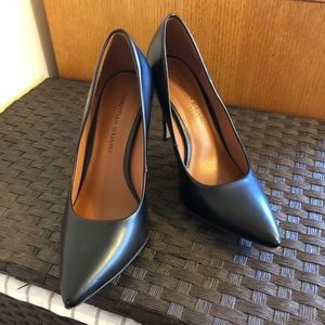 COPY - Black Christian Siriano Pointed Pump Heels